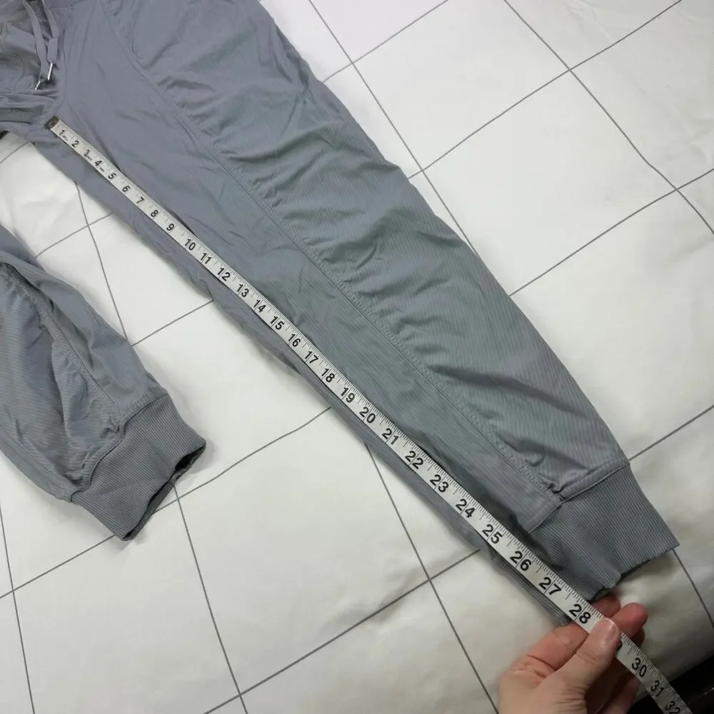 Lululemon Pants Women 6 Gray Dance Studio Mid Rise Jogger Athletic Sporty Travel